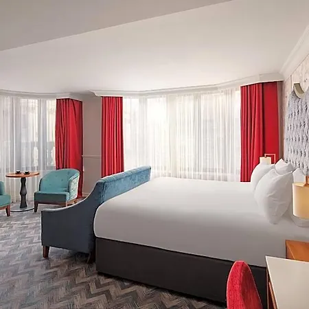 Nyx Christchurch Hotel 4*